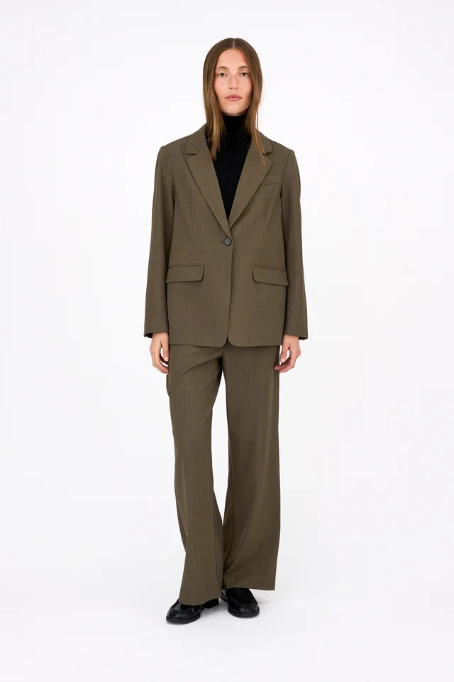 IVY-Andrea Essential Blazer - 643 Dark Khaki