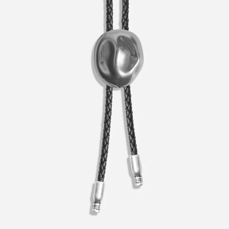 Pebble Bolo Silver Tie