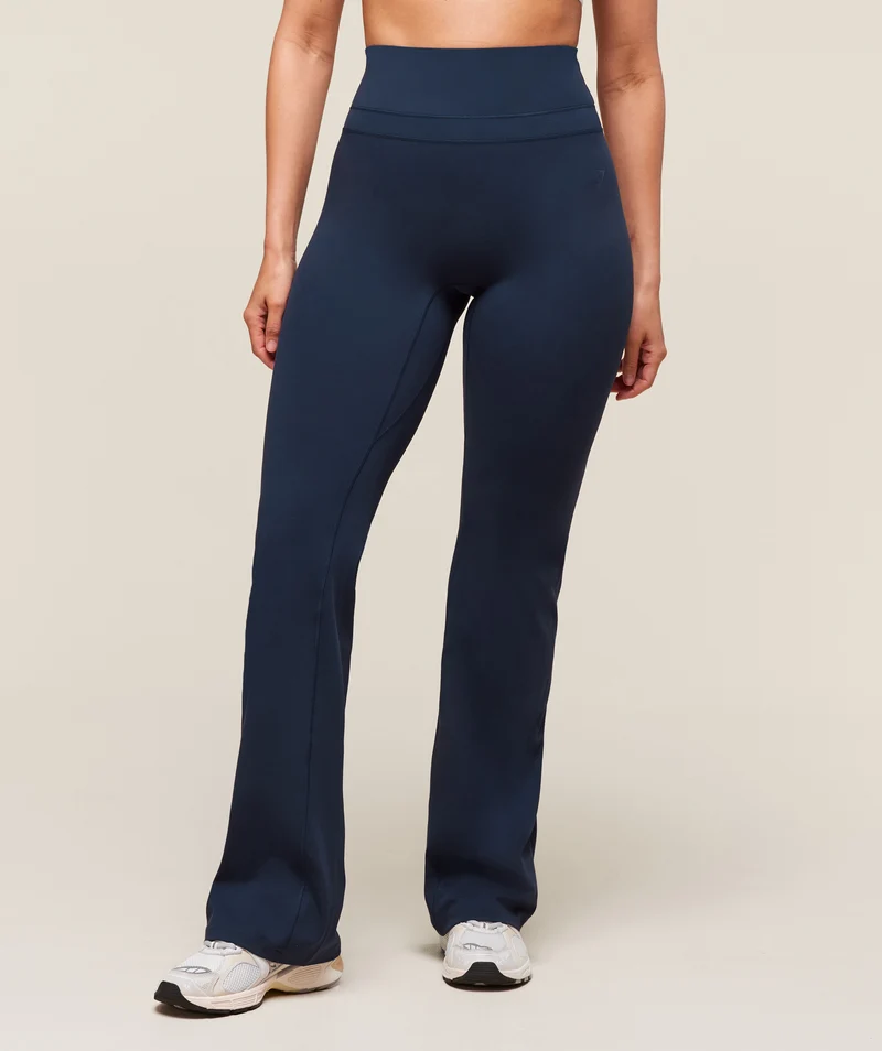 Gymshark Whitney Regular Flared Legging - Navy
