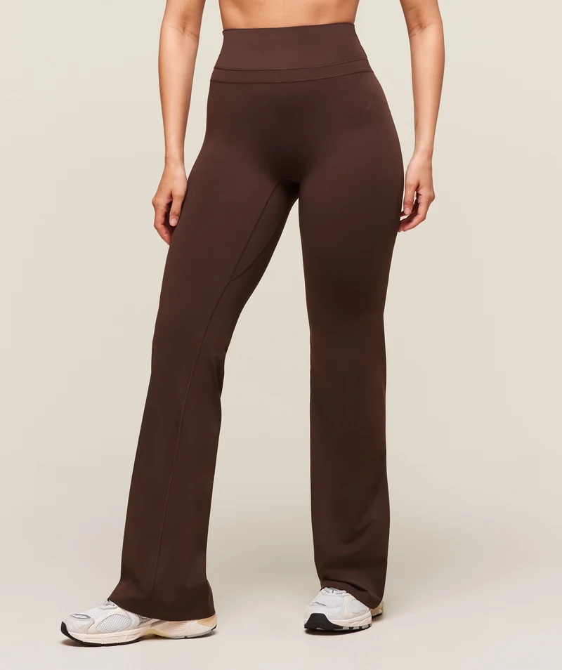 Gymshark Whitney Regular Flared Legging - Depth Brown