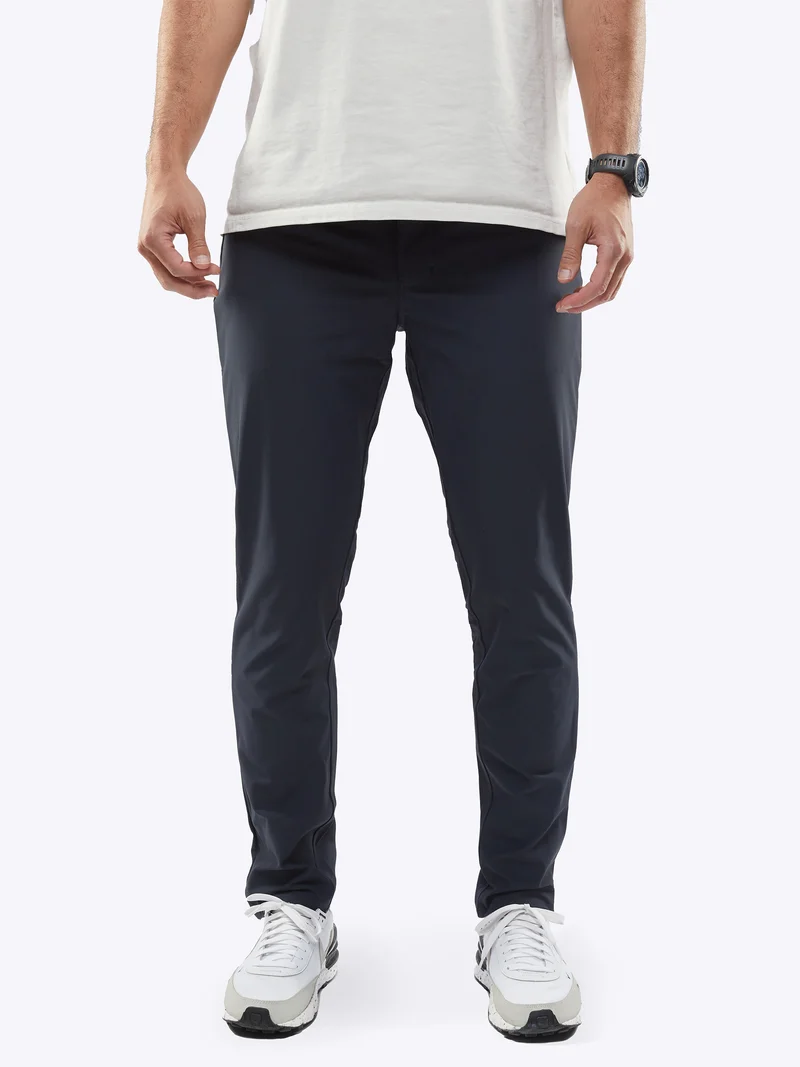AO 5-Pocket Pant | Obsidian Slim-Fit Versaknit™