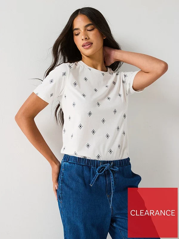 Embellished T-Shirt Motif - White