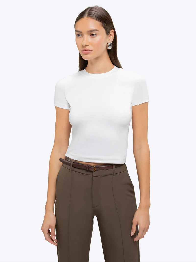 Tomboy Tee | White Slim-Fit Tomboy-Cotton™