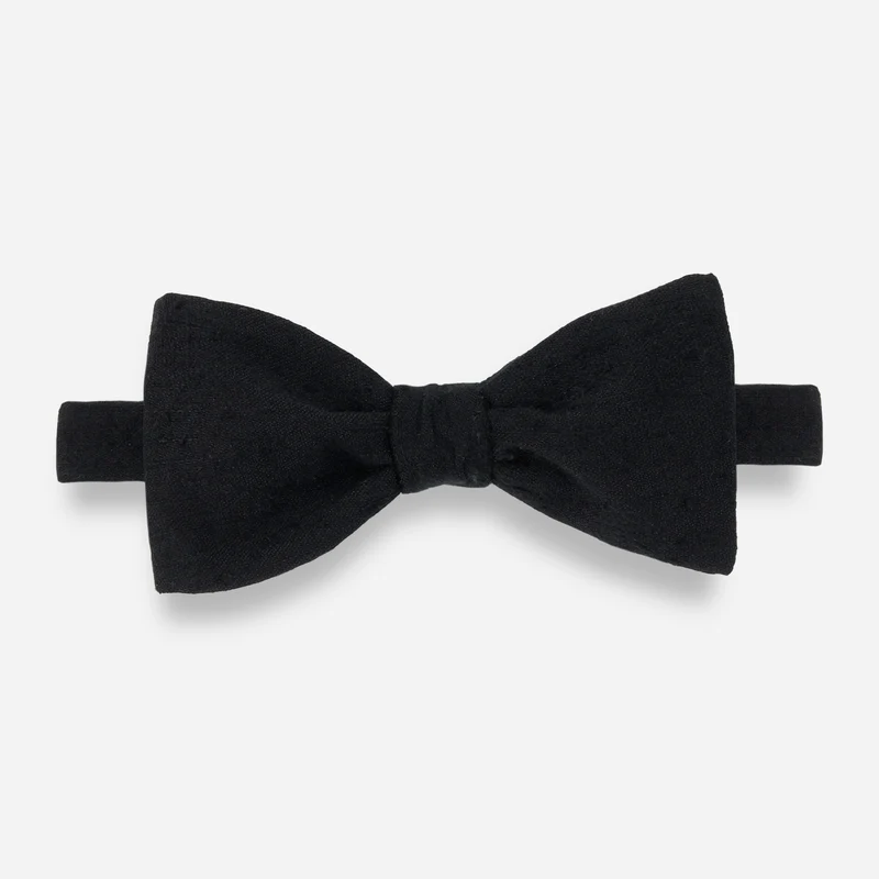 Como Solid Silk Shantung Black Bow Tie