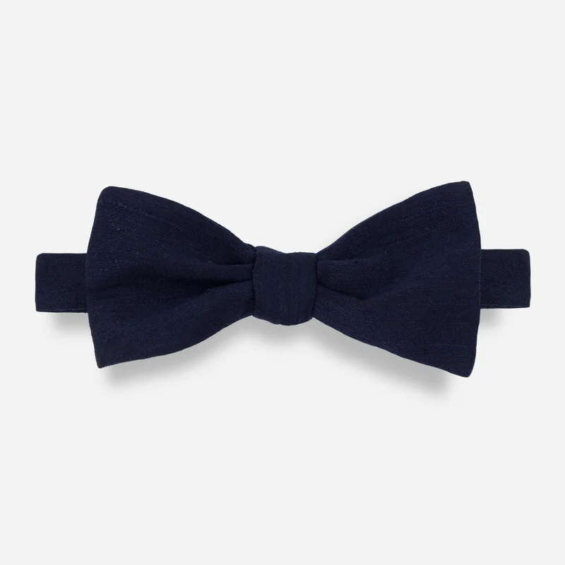 Como Solid Silk Shantung Navy Bow Tie