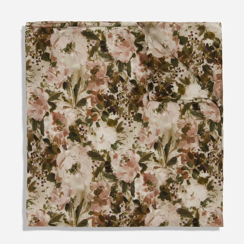 Kelly Ventura x The Tie Bar Peonia Blush Pocket Square