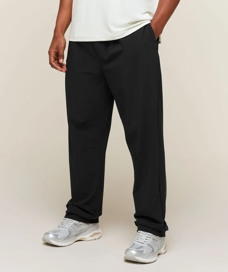 Gymshark Campus Crest Oversized Woven Pant - Black