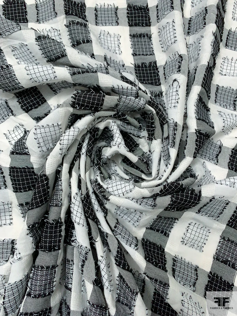 3-Dimensional Geometric Check Novelty - Black / Off-White