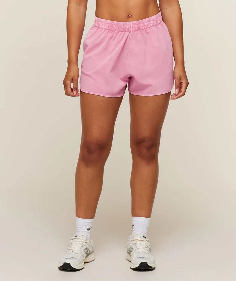 Gymshark Washed Pastel Woven Shorts - Focus Pink/Wash