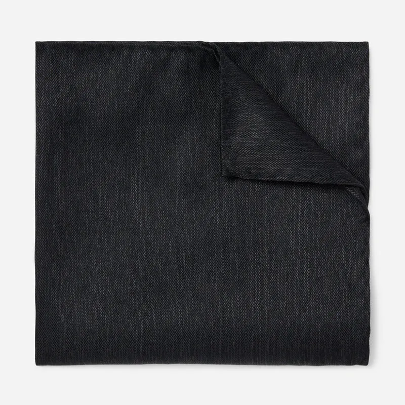 Mumu Weddings - Desert Solid Black Pocket Square