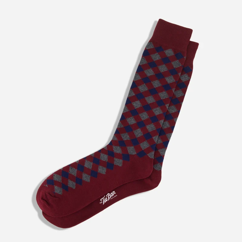 Textured Diamonds Burgundy Dress Socks