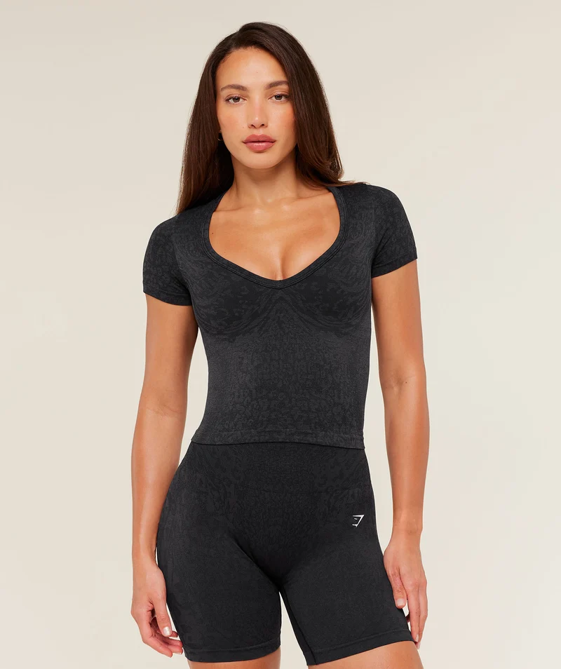 Gymshark Adapt Animal X Whitney Short Sleeve Top - Black/Asphalt Grey