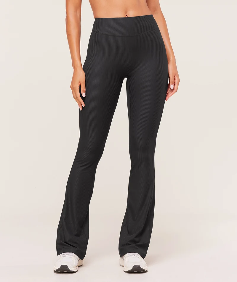Gymshark Ribbed Flared Leggings - Black