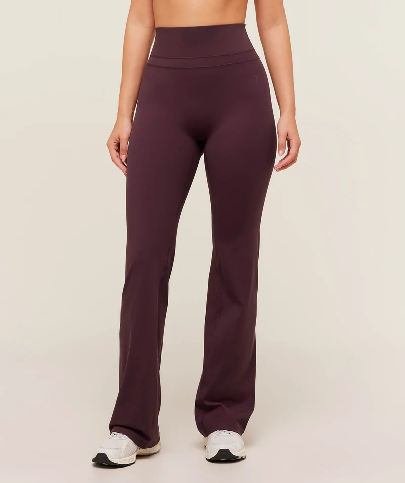 Gymshark Whitney Regular Flared Legging - Cherry Purple