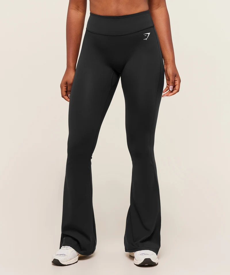 Gymshark Superset Back Pocket Flared Legging - Black