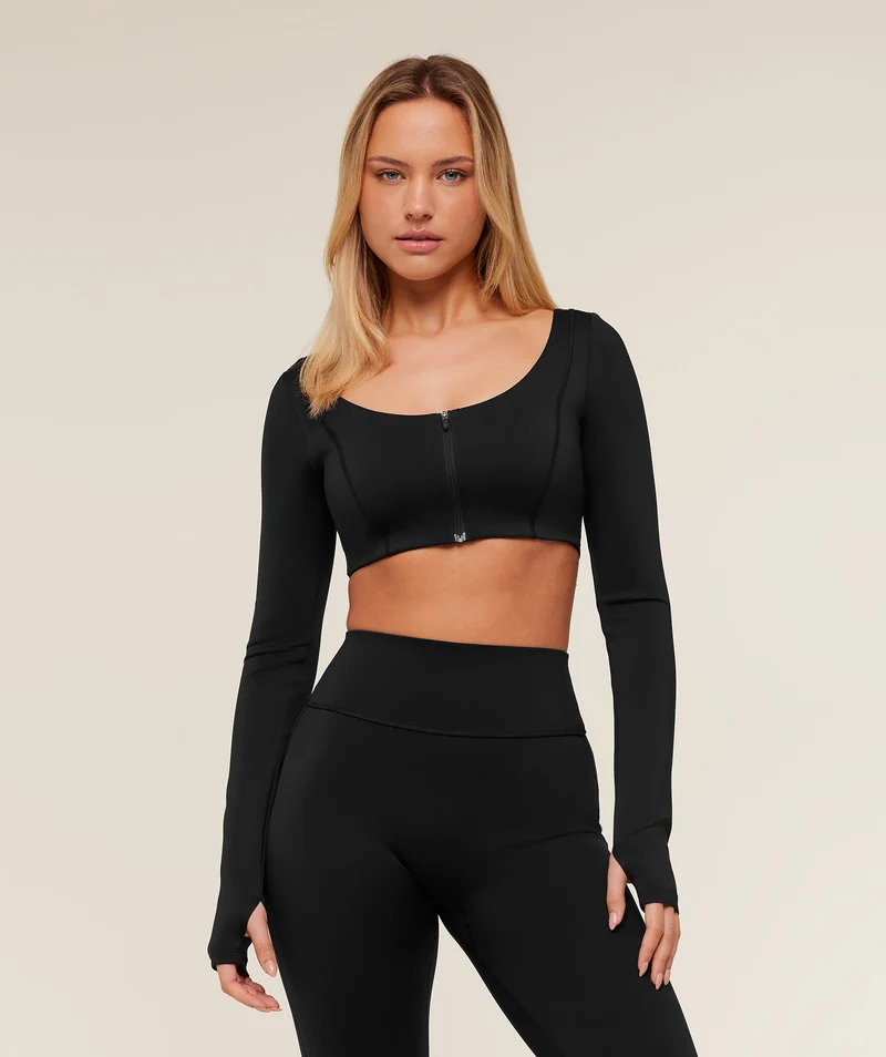 Gymshark Flow Long Sleeve Crop Top with Cups - Black