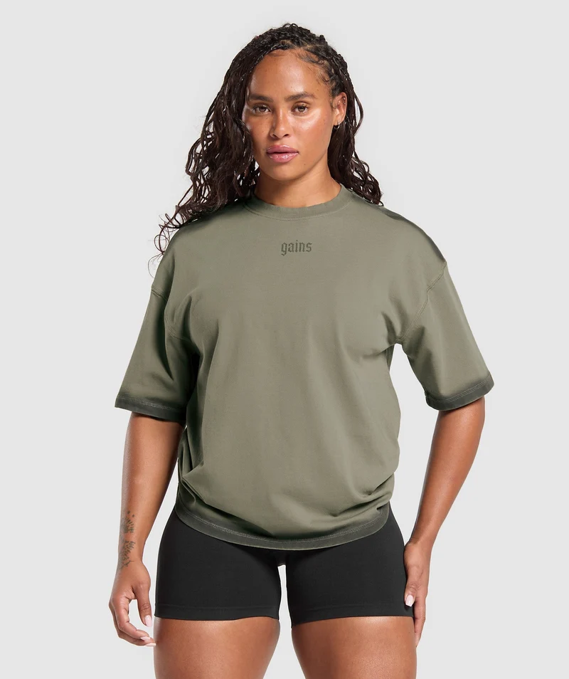 Gymshark Gains Washed Heavyweight Cotton T-Shirt - Base Green/Strength Green/Spray Dye