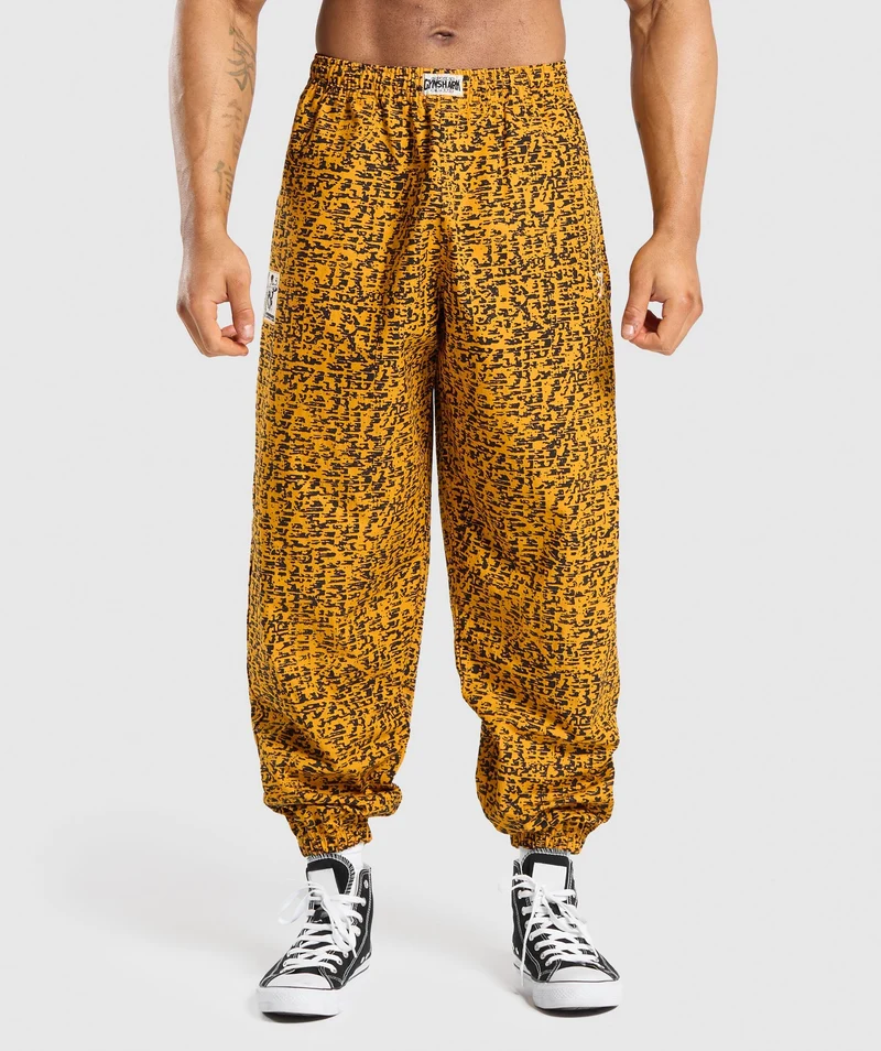 Gymshark Lifting Oversized Printed Woven Joggers - Burnt Yellow