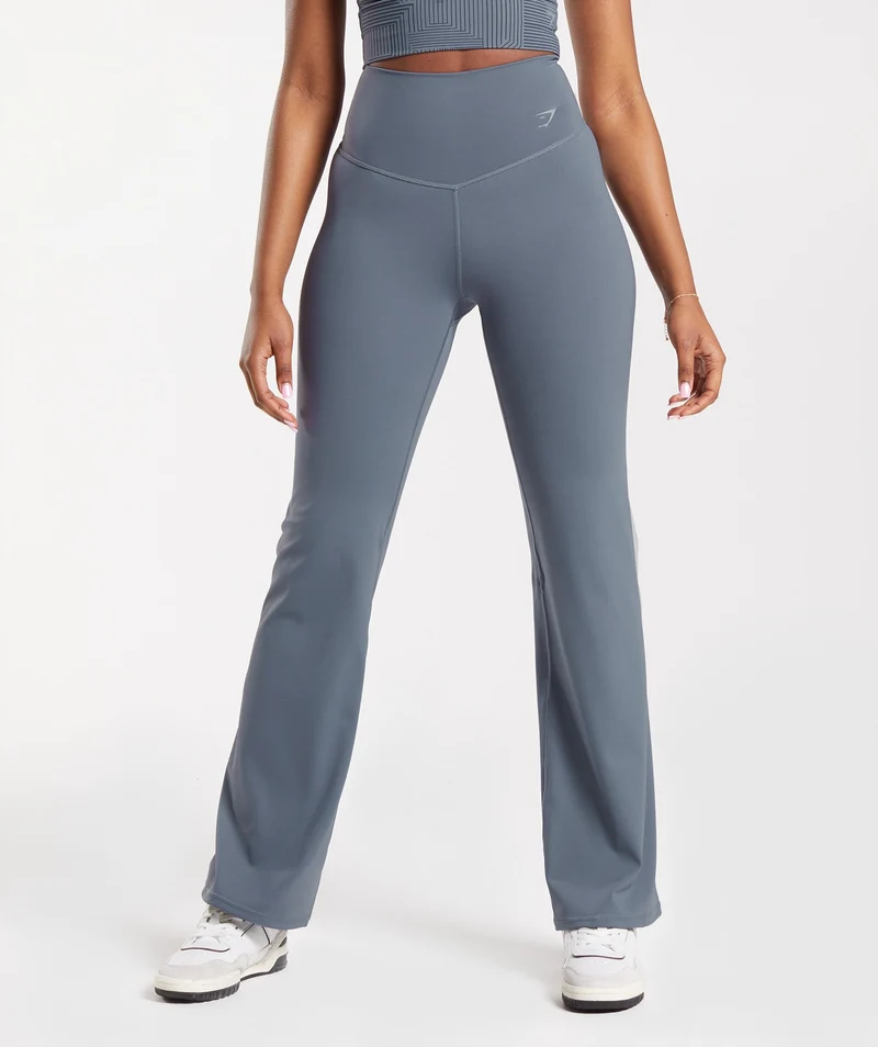 Gymshark Elevate Flared Leggings - Evening Blue