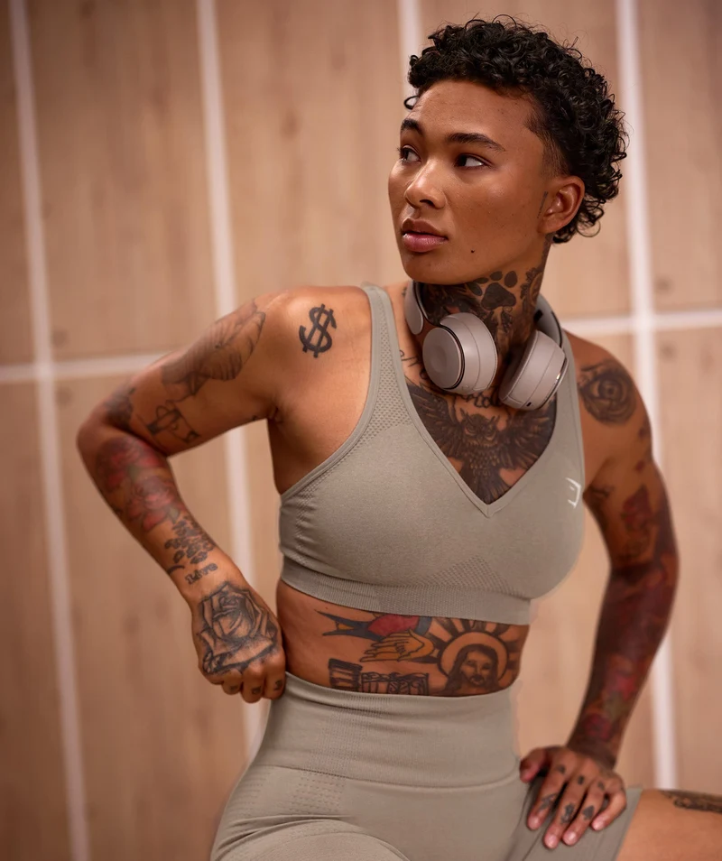 Gymshark Vital Seamless V Neck Sports Bra - Vanilla Brown Marl