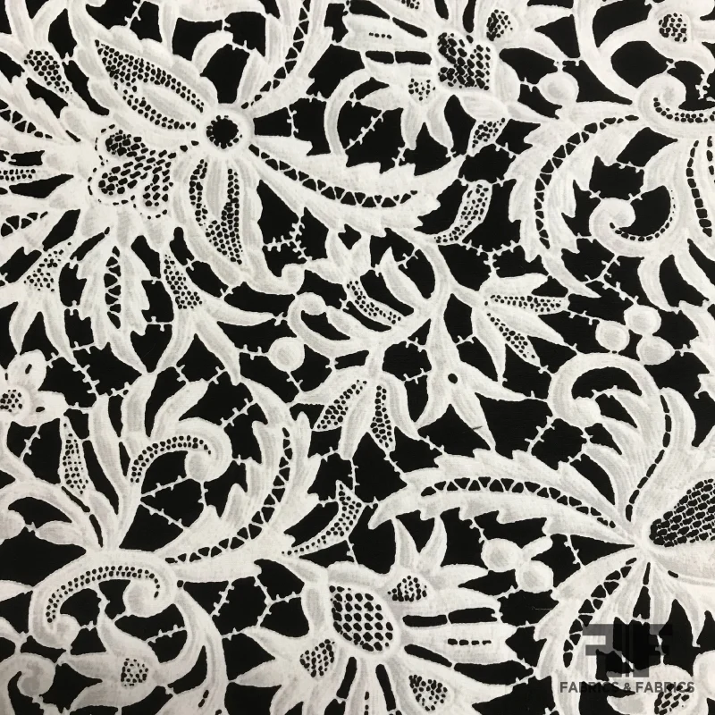 Lace Printed Stretch Cotton Poplin Panel - Black/White