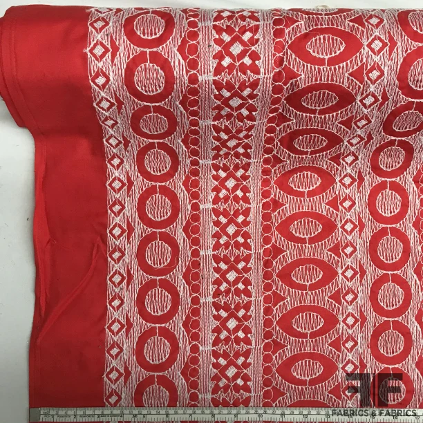 Geometric Embroidered Cotton - Red/White