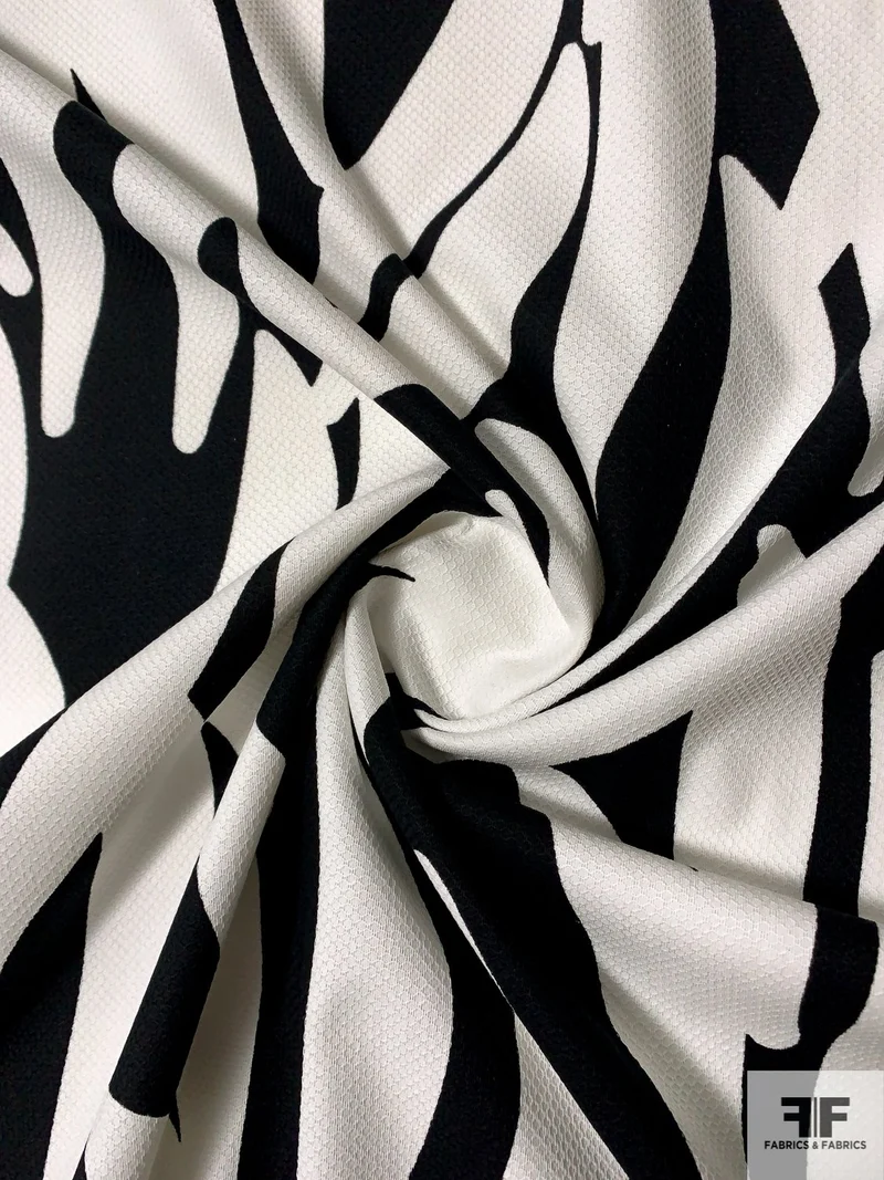 Plaintain Silhouette Printed Cotton Pique - Black / Off-White