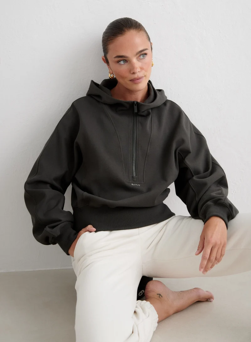 Dark Ivy Sportif Half Zip Hood