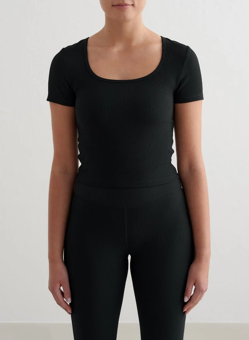 Black Ribbed Performance Short Sleeve