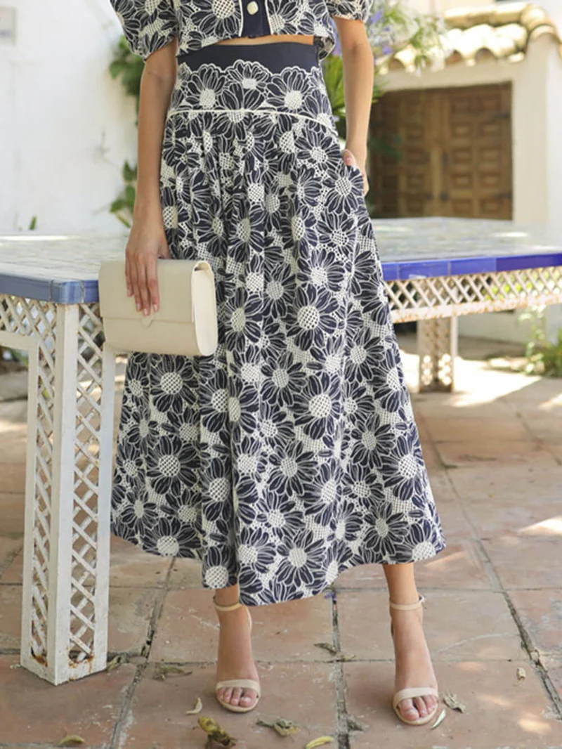 Retro Floral Print High-Waisted Pocket A-line Midi Skirt