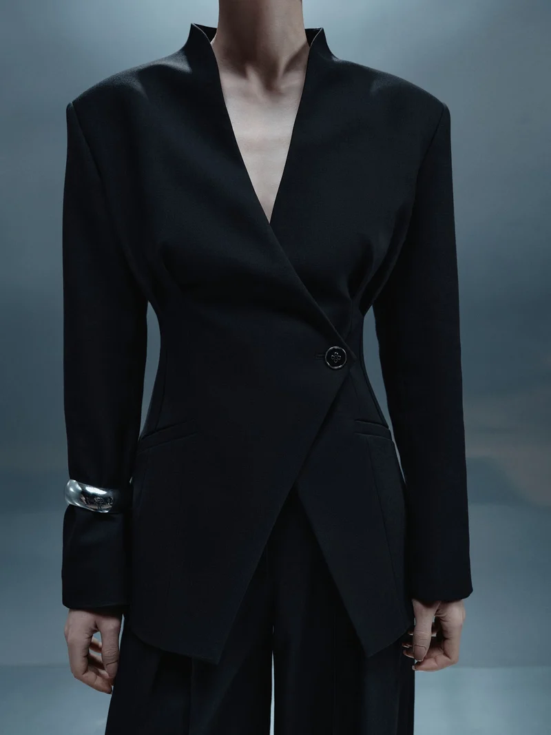 Elegant Single-Button Slim-Fit Blazer