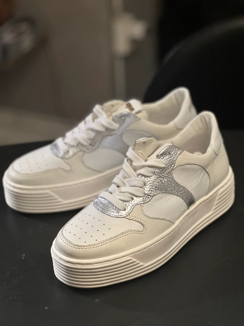 Sneakers MJUS