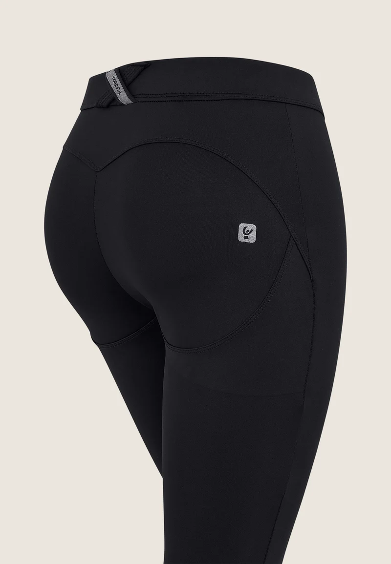 WR.UP Core Push-Up Regular Waist Skinny 7/8 Flex Tech Leggings - Black
