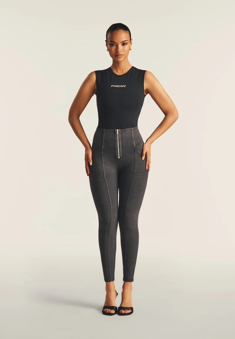 WR.UP Push-Up High Waist Skinny 7/8 Denim Jeans With Front Seam - Black