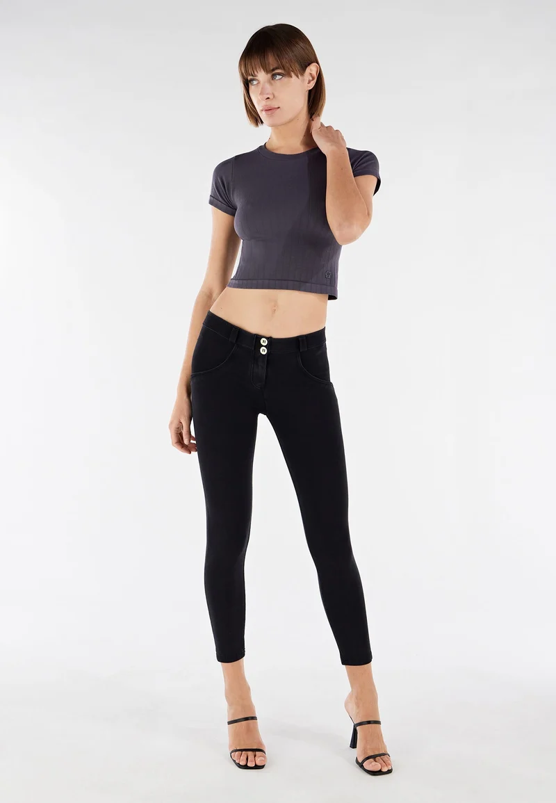 WR.UP Push-Up Regular Waist Skinny 7/8 Denim Jeans - Denim Black - Black Seam