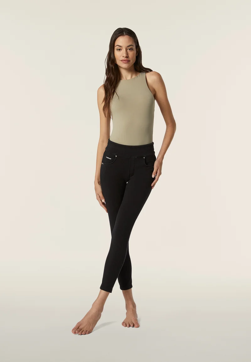 N.O.W. Yoga Mid Waist Skinny 7/8 Denim Jeans - Denim Black - Black Seam