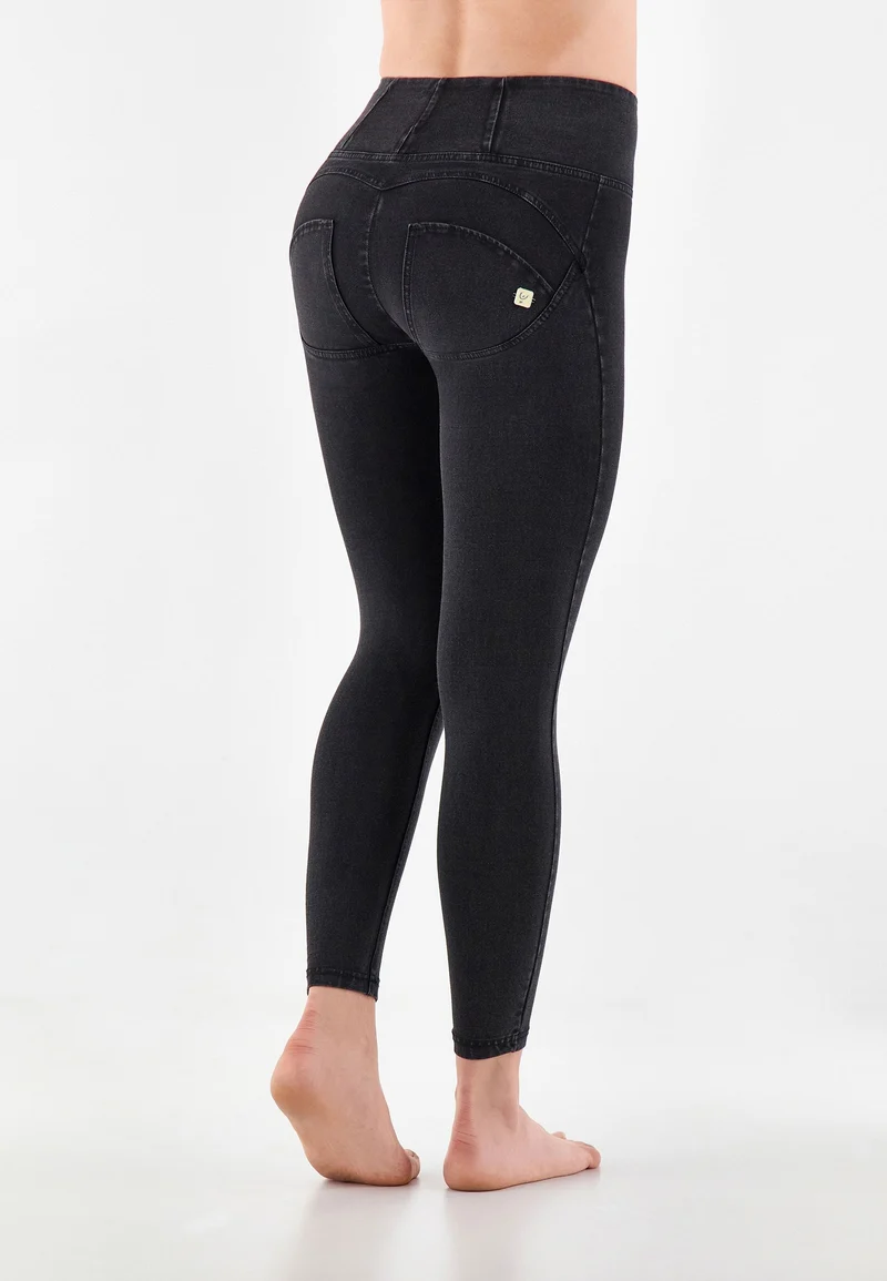 WR.UP Push-Up High Waist Skinny 7/8 Denim Jeans - Denim Black - Black Seam