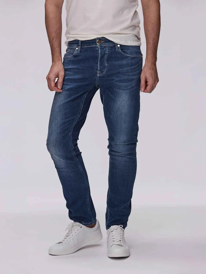 Tapered Fit 5-Pocket Jeans