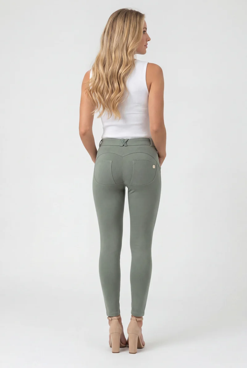 WR.UP Push-Up Regular Waist Skinny 7/8 Pants - Iceberg Green