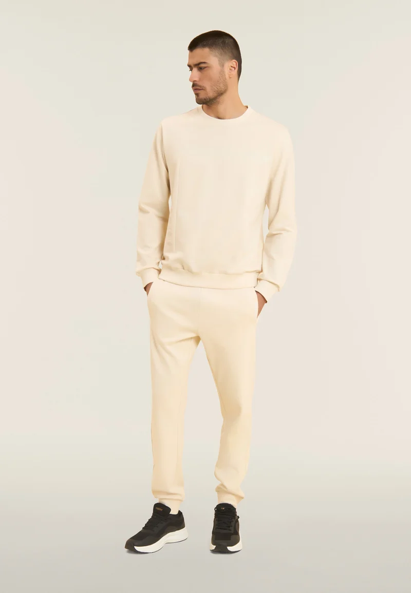 Crew neck sweatshirt with tone-on-tone "TRAINING" print - White Swan