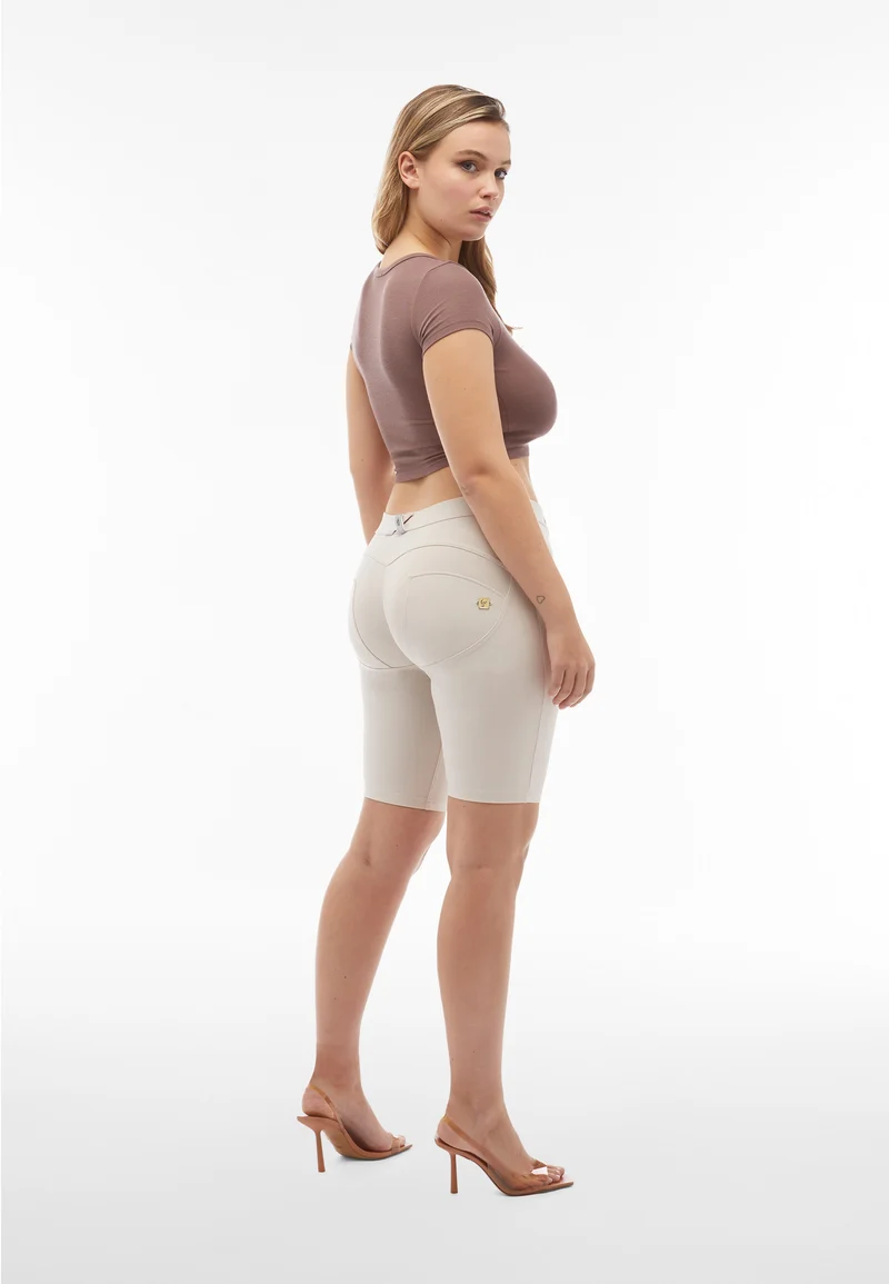 WR.UP Push-Up Regular Waist Biker Shorts Pants - Moonbeam Beige