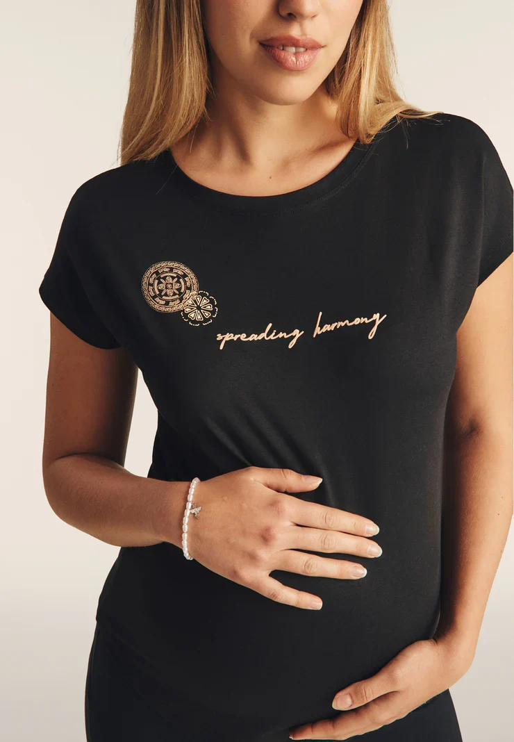 Comfort fit t-shirt in supima cotton with mandala