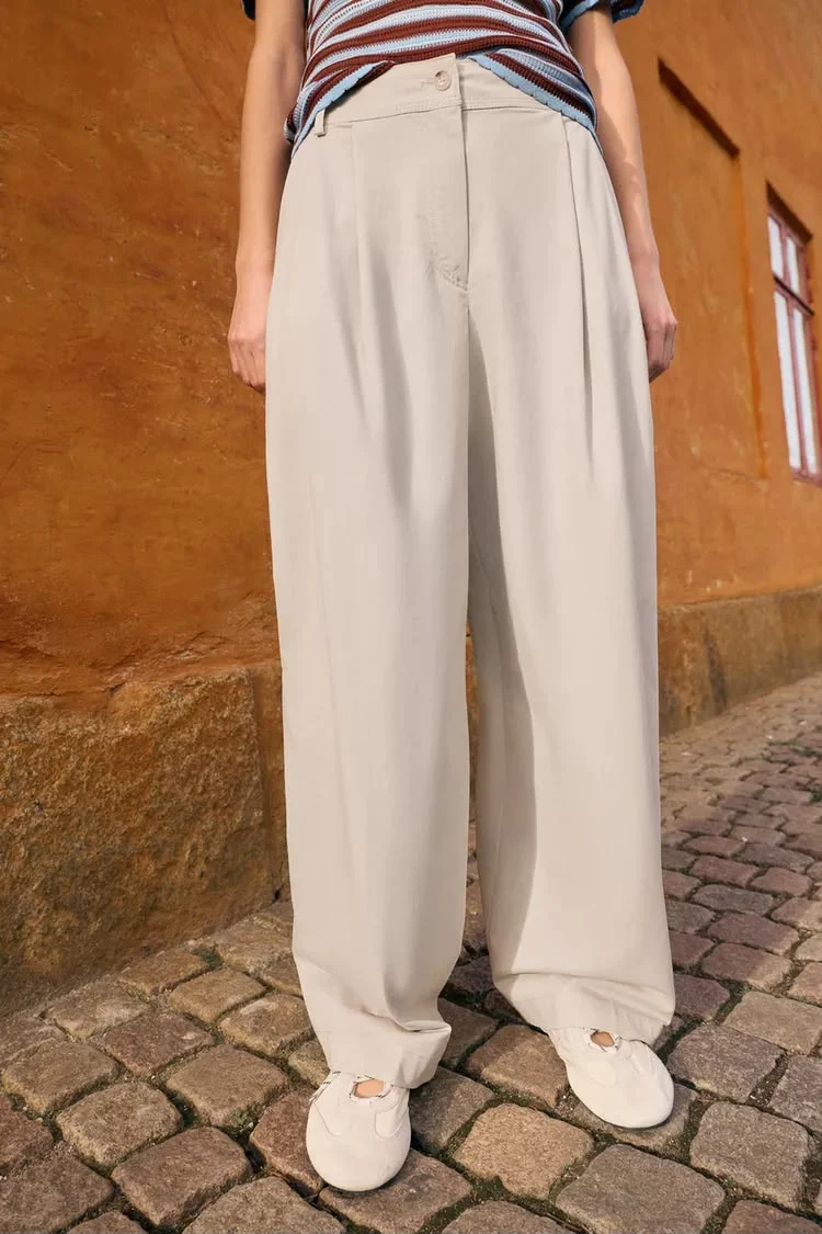 Zara Barrel Trouser With Darts