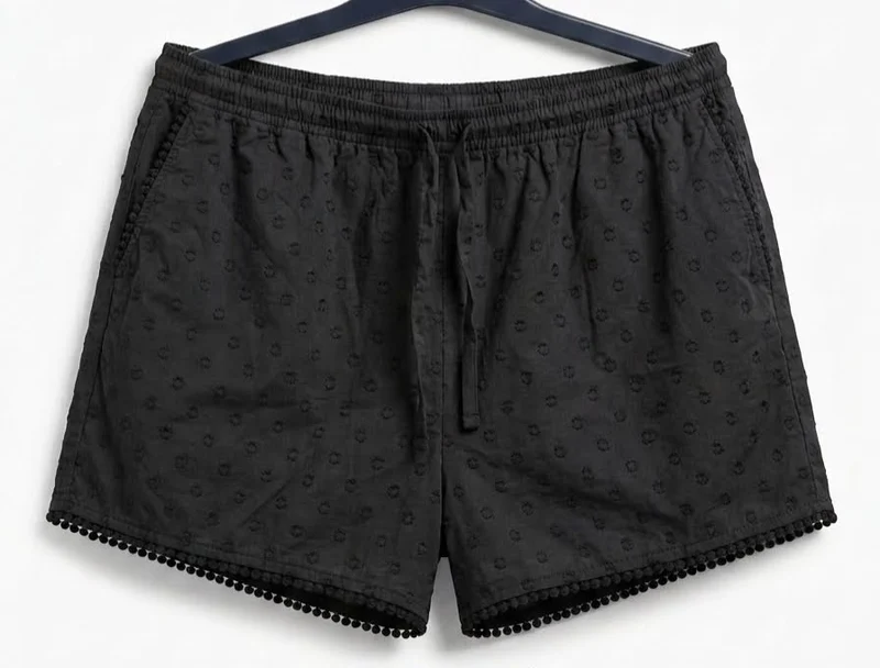 Embroidery Casual Black Shorts