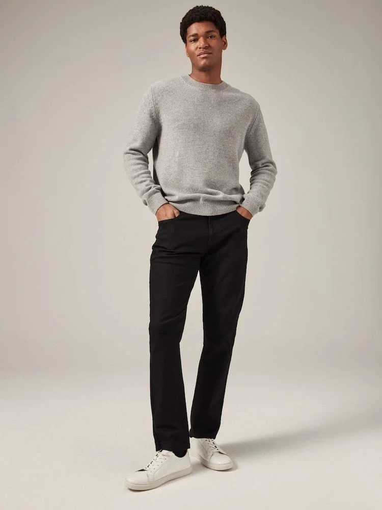 Classic Stretch Regular Fit Jeans - Black