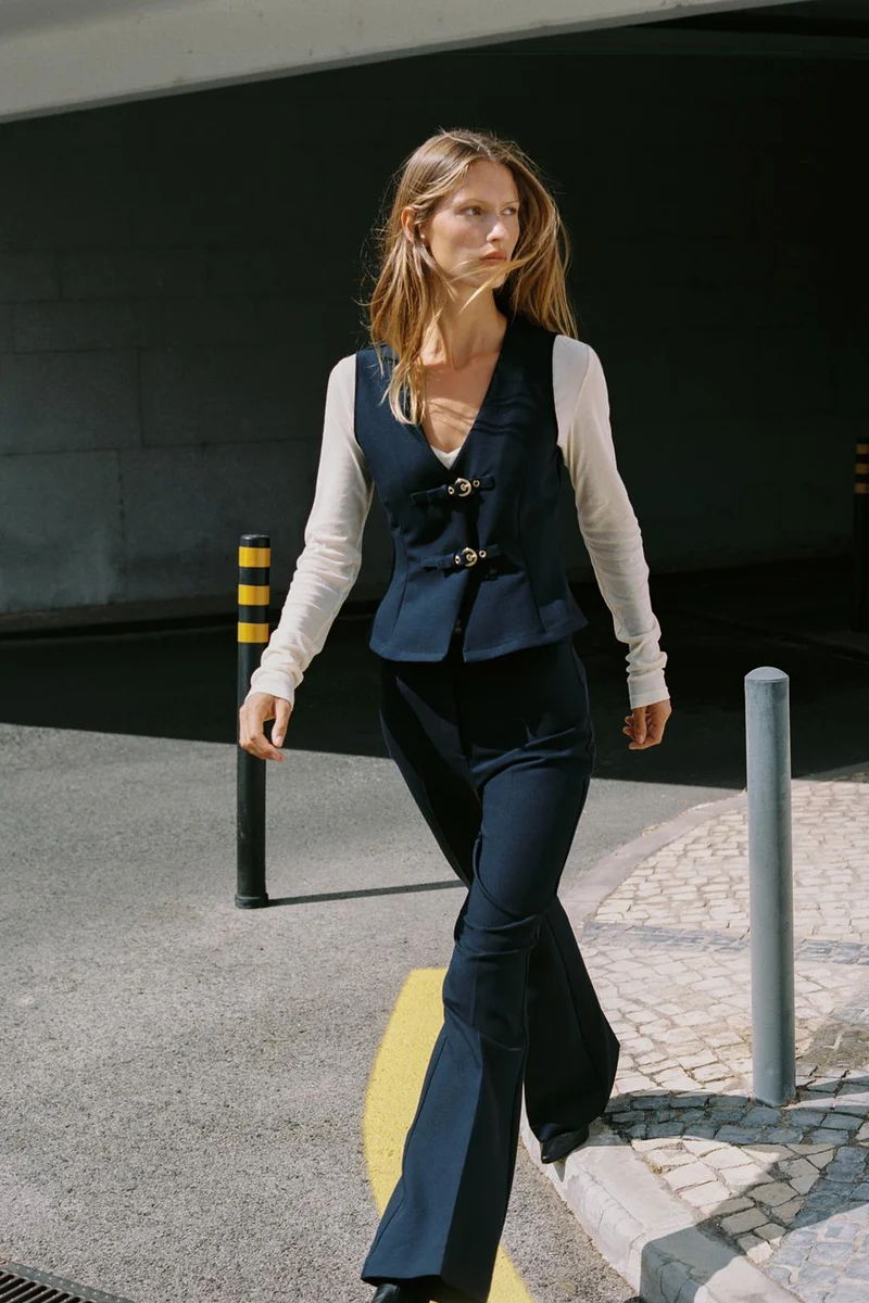 CREPE TOP WITH BUCKLES Navy