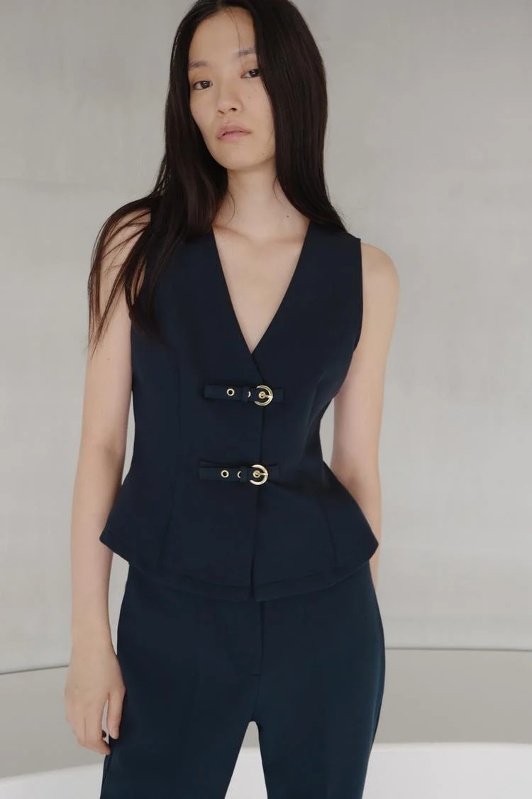 Buckle Detail Sleeveless V-Neck Vest