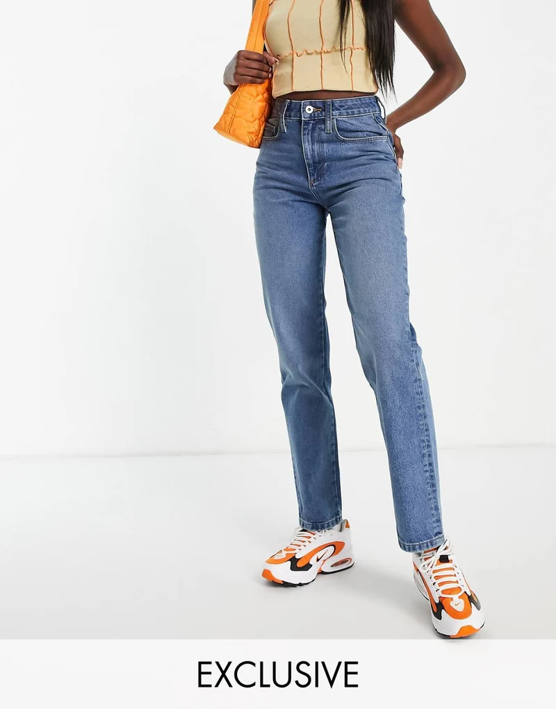 x000 Unisex 90s straight leg jeans in mid wash blue