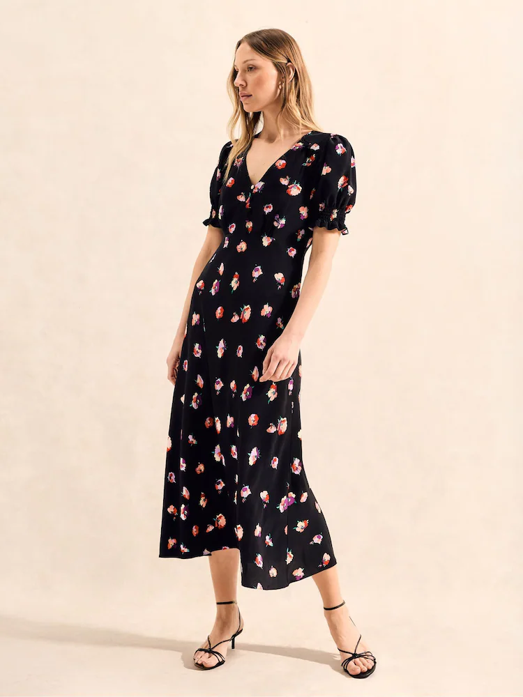 Black Pansy Print Shirred Cuff Midi Dress