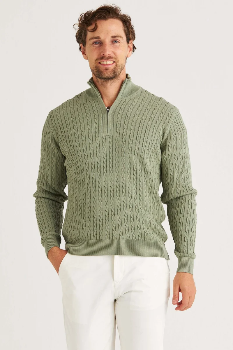 Grön kabelstickad tröja half zip
